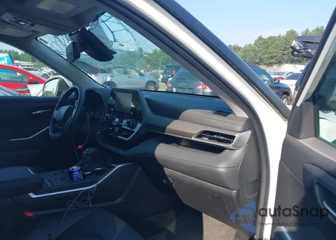 2022 Toyota Highlander Xle из США, поврежденный, VIN 5TDGZRBH9NS237845